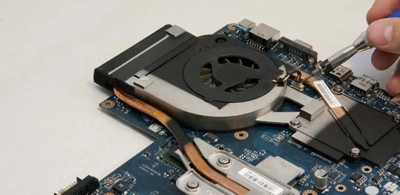 Чистка ноутбука Packard Bell от пыли в Пушкино | Замена термопасты